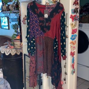 NWT Sacred Threads tulip style long sleeve dress! Cotton L